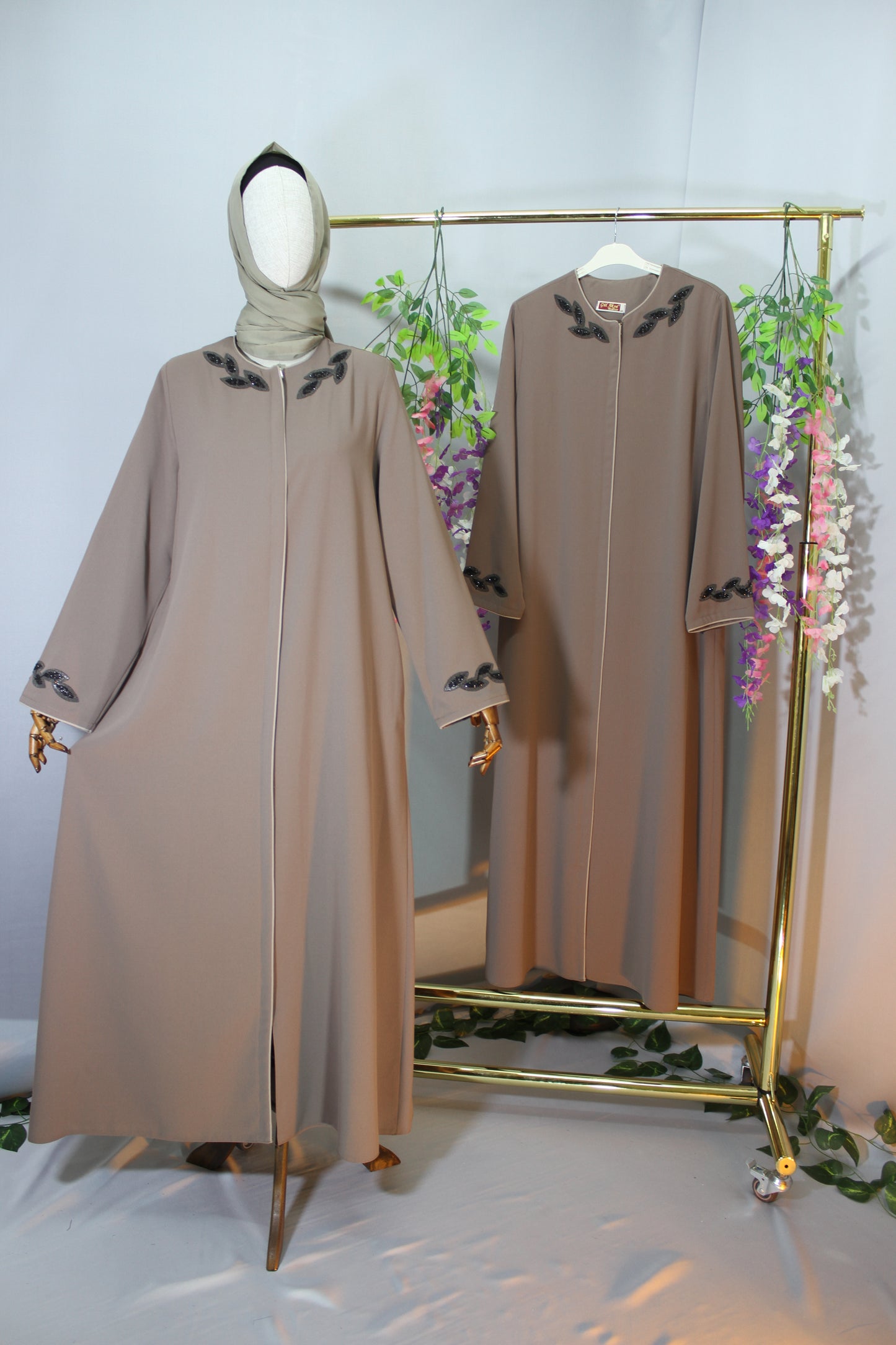 Islamic Women's clothing (Abaya,leaf silicon)